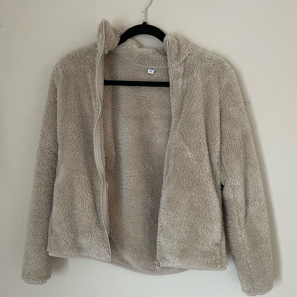 Uniqlo beige teddy bear coat size small